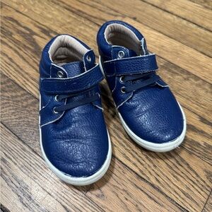 Little Penguin Navy High-Top Sneakers – Size 2-3Y